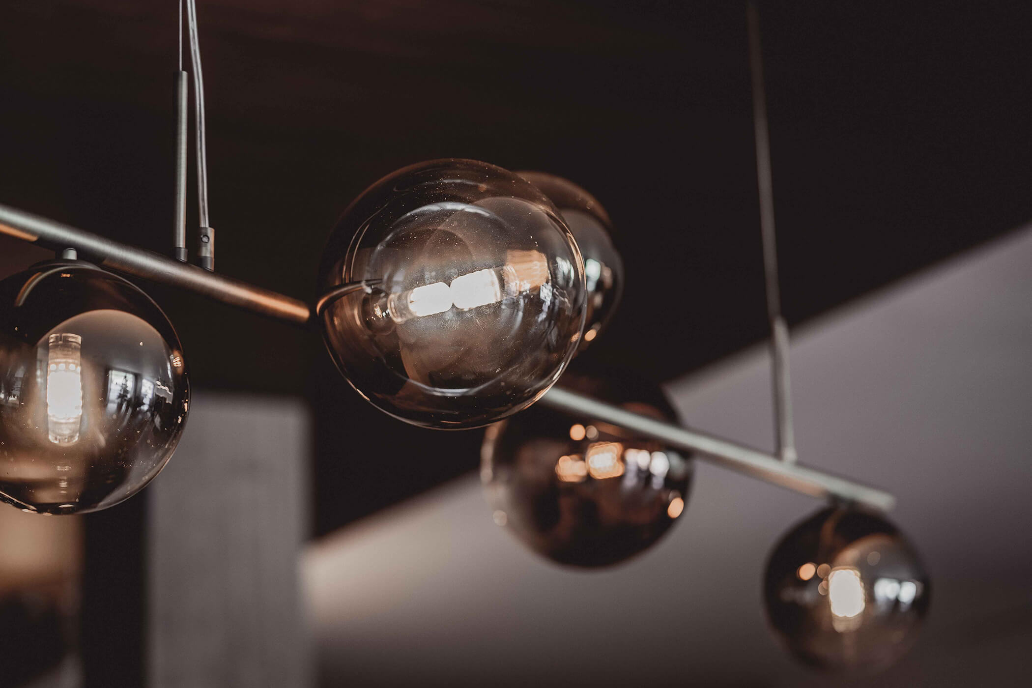 Close-up of the lamps at the reception - Hotel Continental